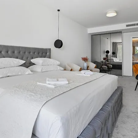 Bed & Breakfast The 3*