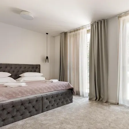 The Bed & Breakfast 3*